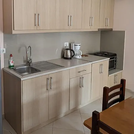Happy Family - Big Balcony Apartman Saranda